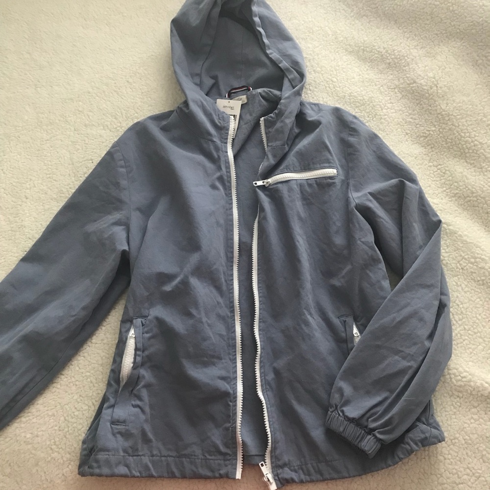 ✨SOLD✨NWT Brandy Melville John Galt Windbreaker